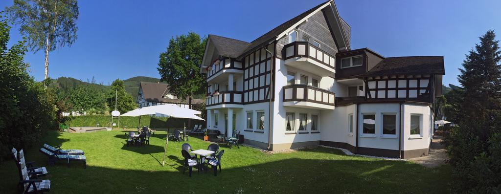 Hotel Flurschuetz Lennestadt Extérieur photo